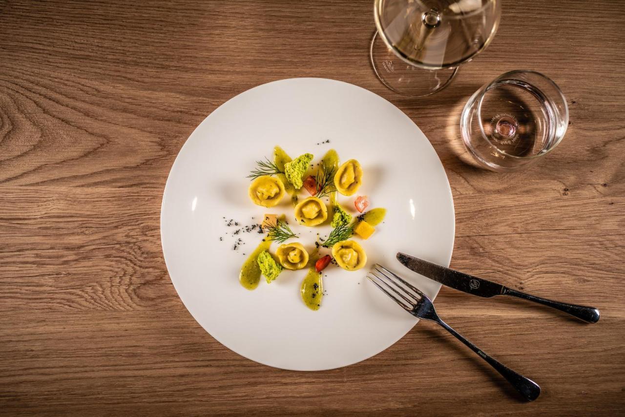 My Arbor - Dolomites Hotel Bressanone Bagian luar foto A plate of tortellini
