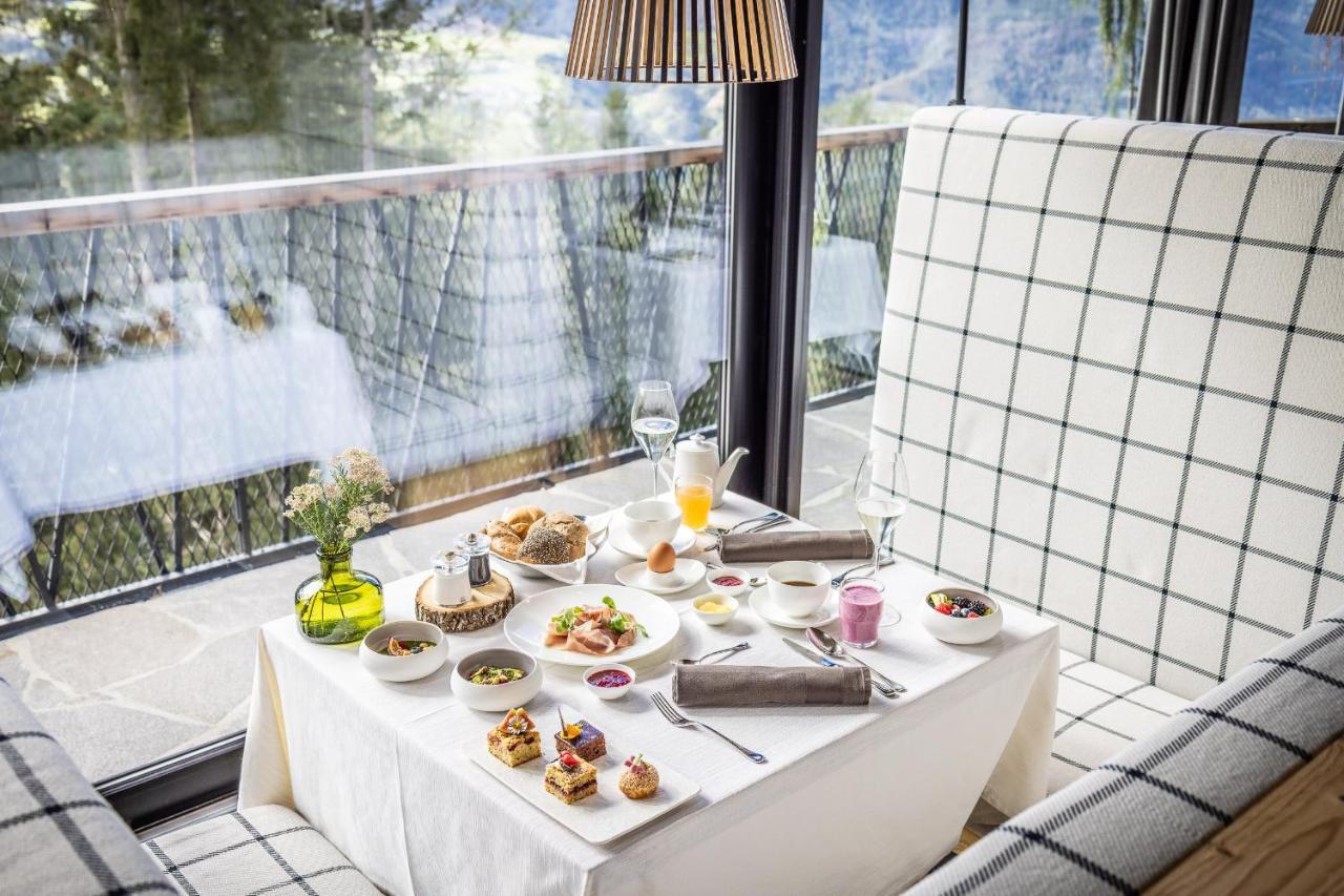 My Arbor - Dolomites Hotel Bressanone Bagian luar foto Breakfast at the Hotel