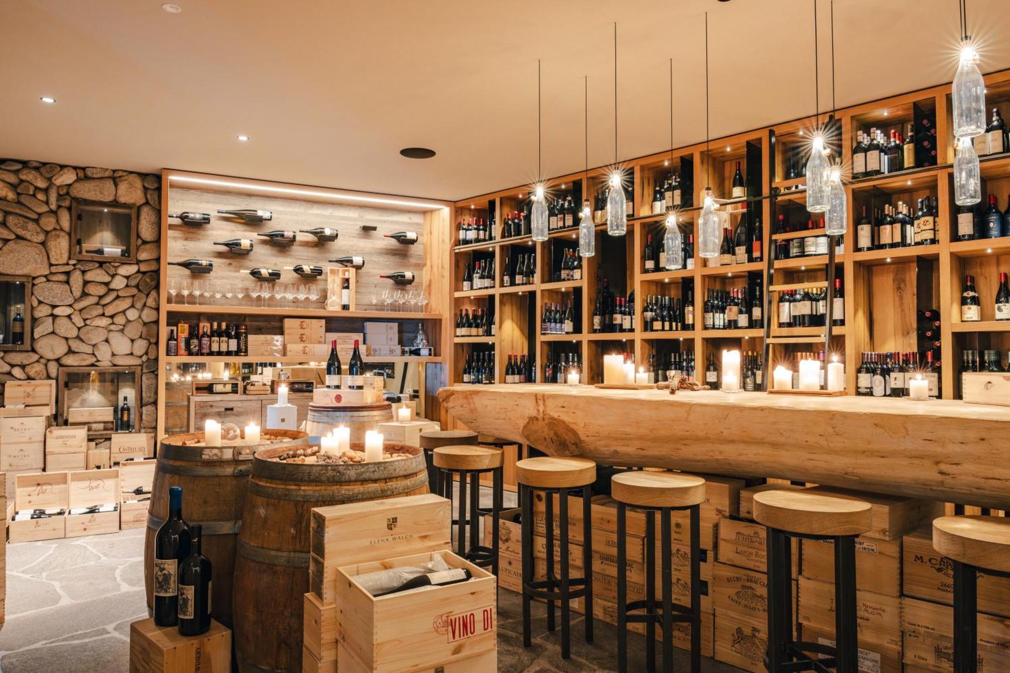 My Arbor - Dolomites Hotel Bressanone Bagian luar foto Wine bar in Zurich