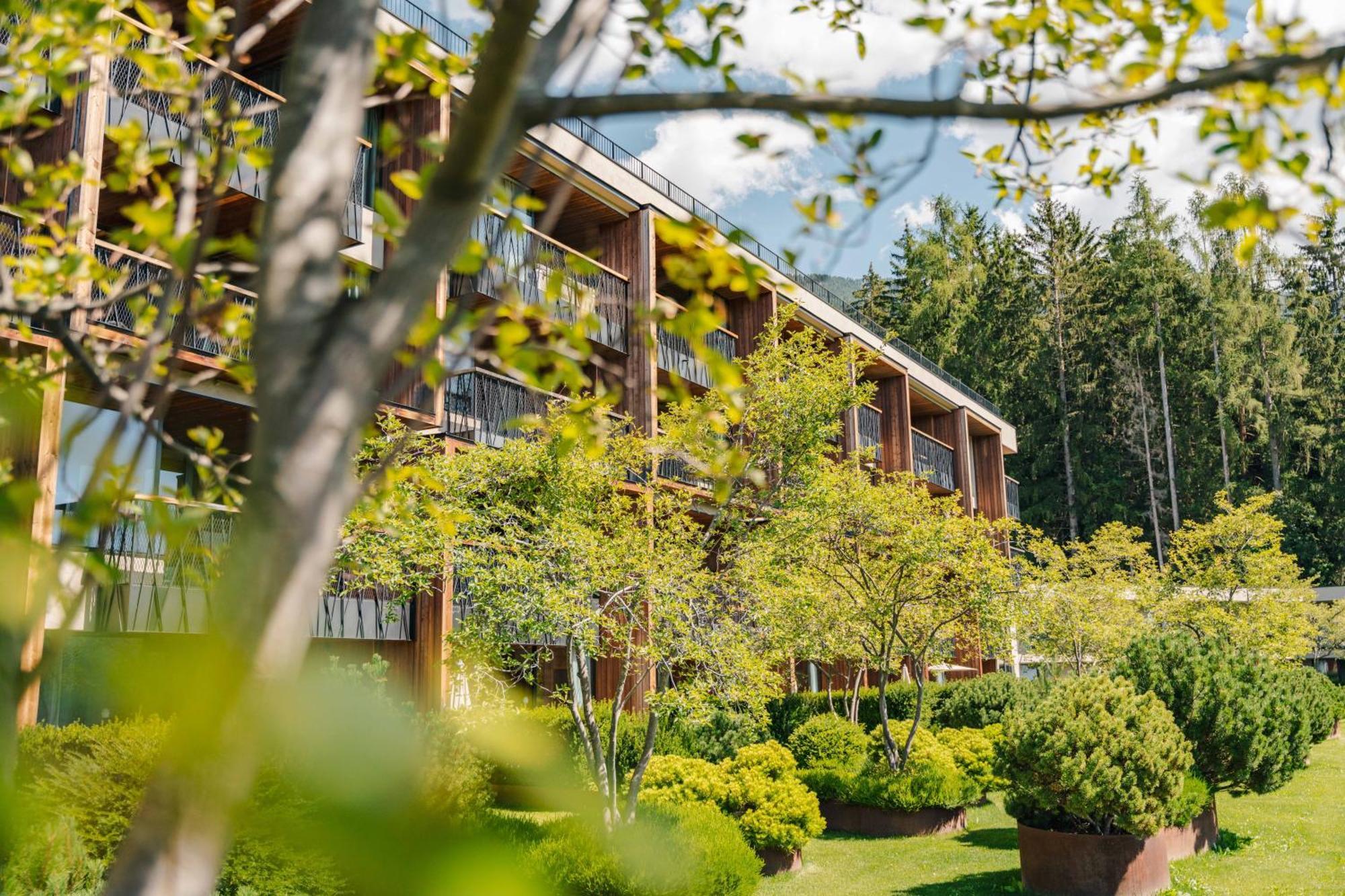 My Arbor - Dolomites Hotel Bressanone Bagian luar foto The main building of the Institute
